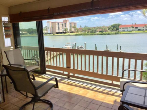 Blue Haven Condo - Waterfront, Heated Pool, Bay